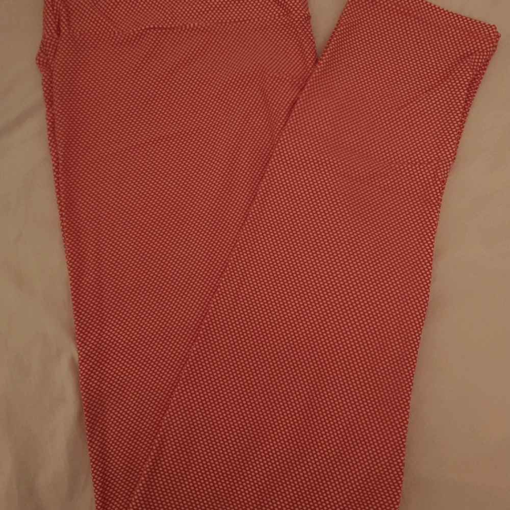 TC lularoe fishnet print leggings